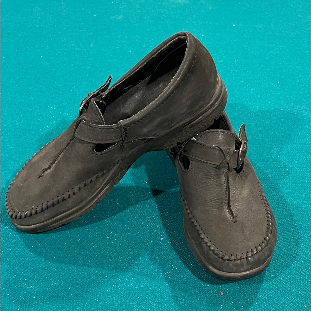 Dexter Black Leather Slip-On Loafers